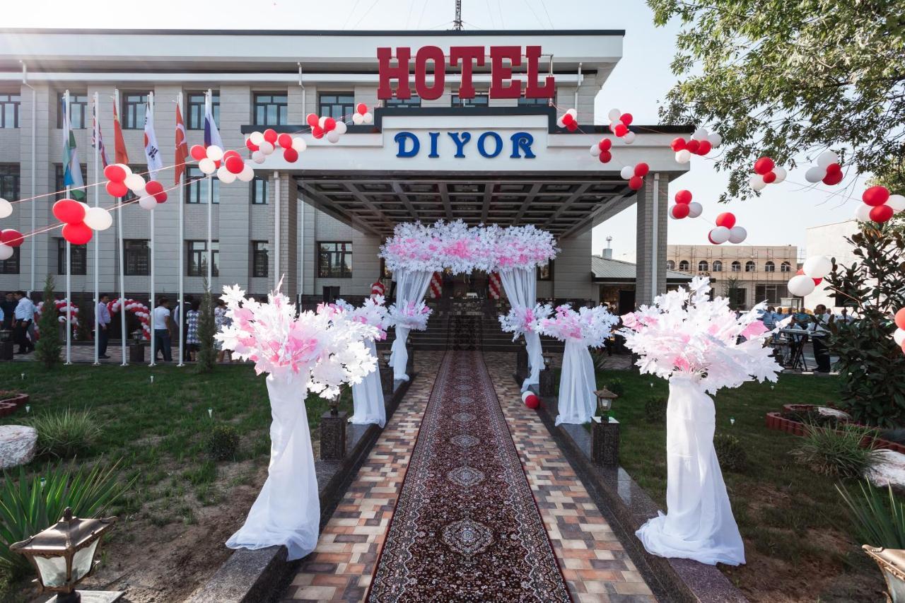 Diyor Hotel Marghilon Bagian luar foto