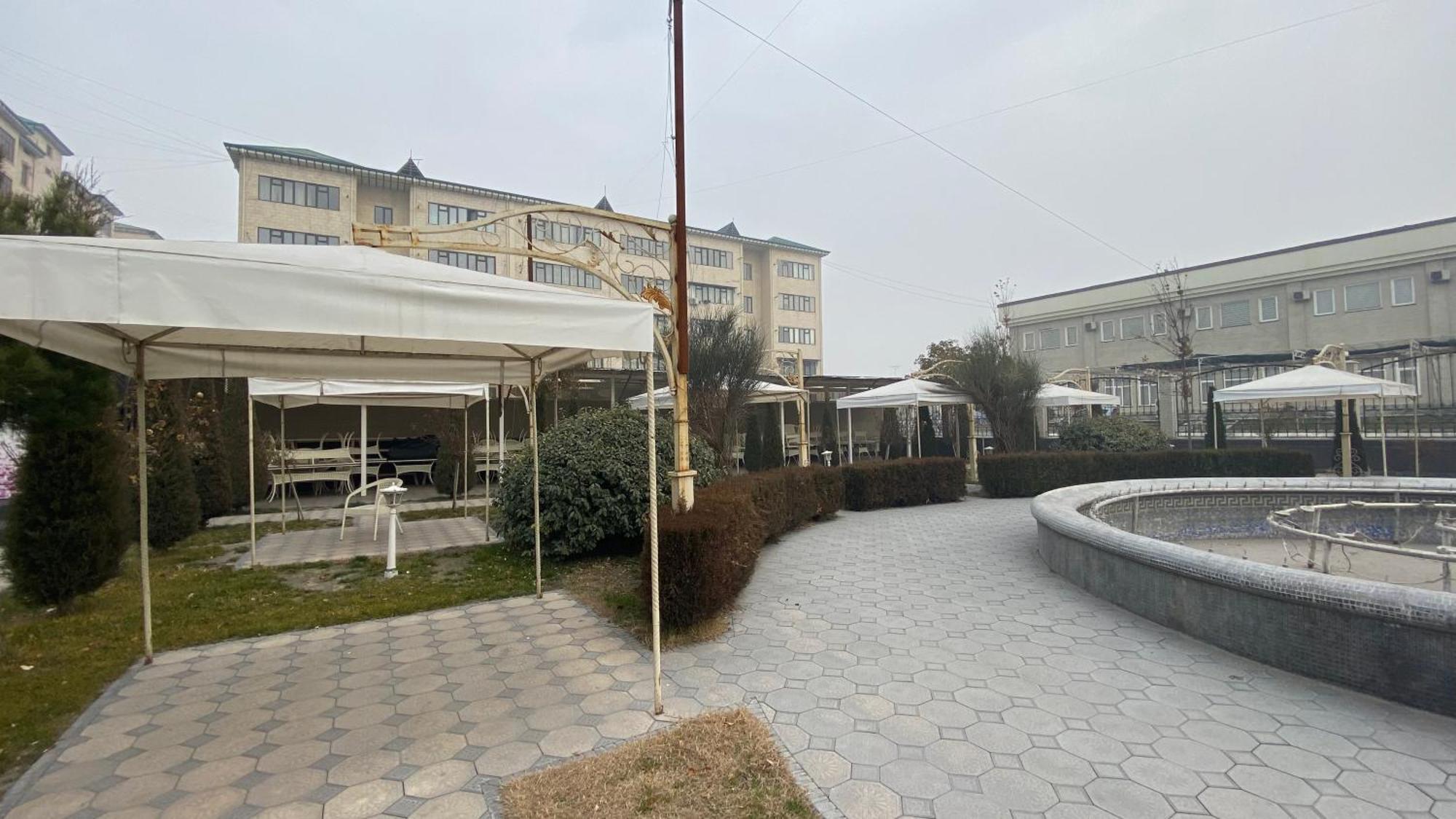 Diyor Hotel Marghilon Bagian luar foto