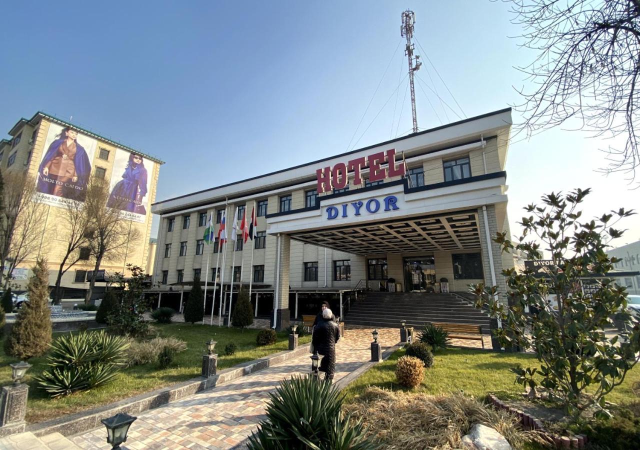 Diyor Hotel Marghilon Bagian luar foto